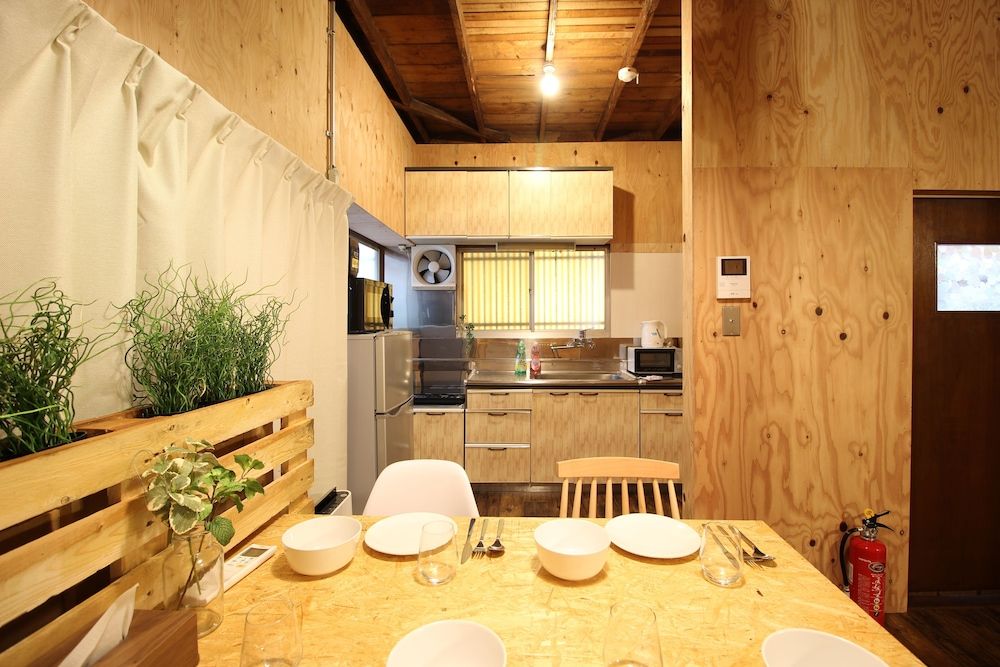 undefined Screamer 2 6