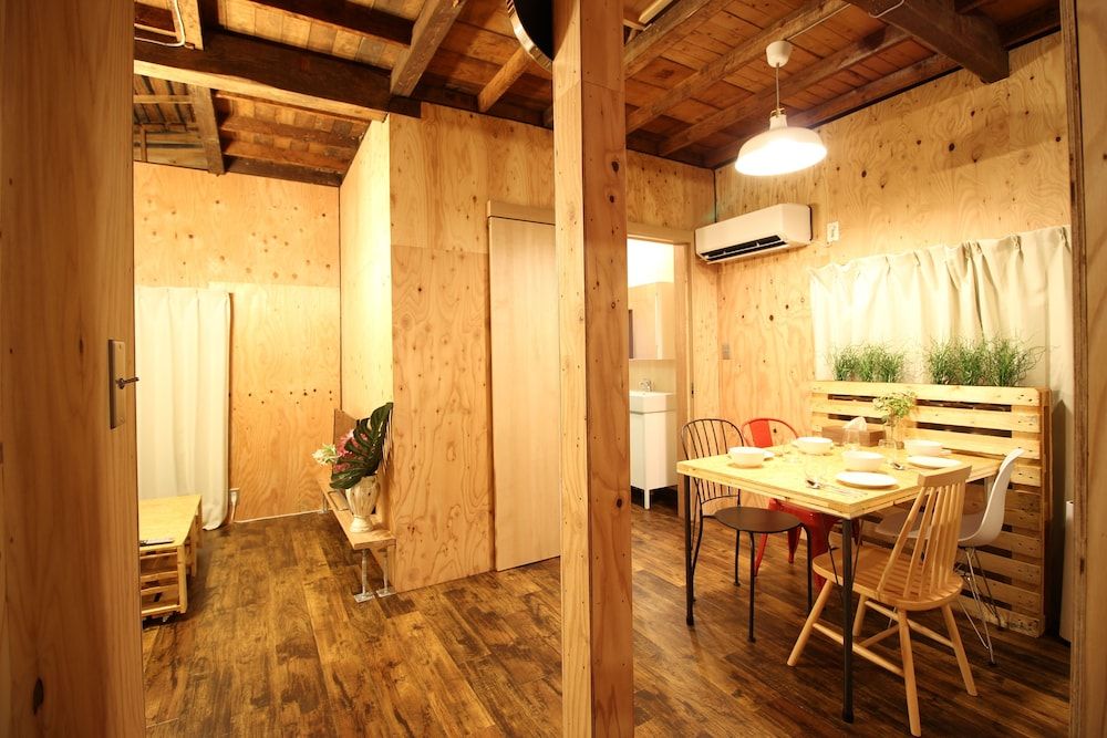 undefined Screamer 2 8