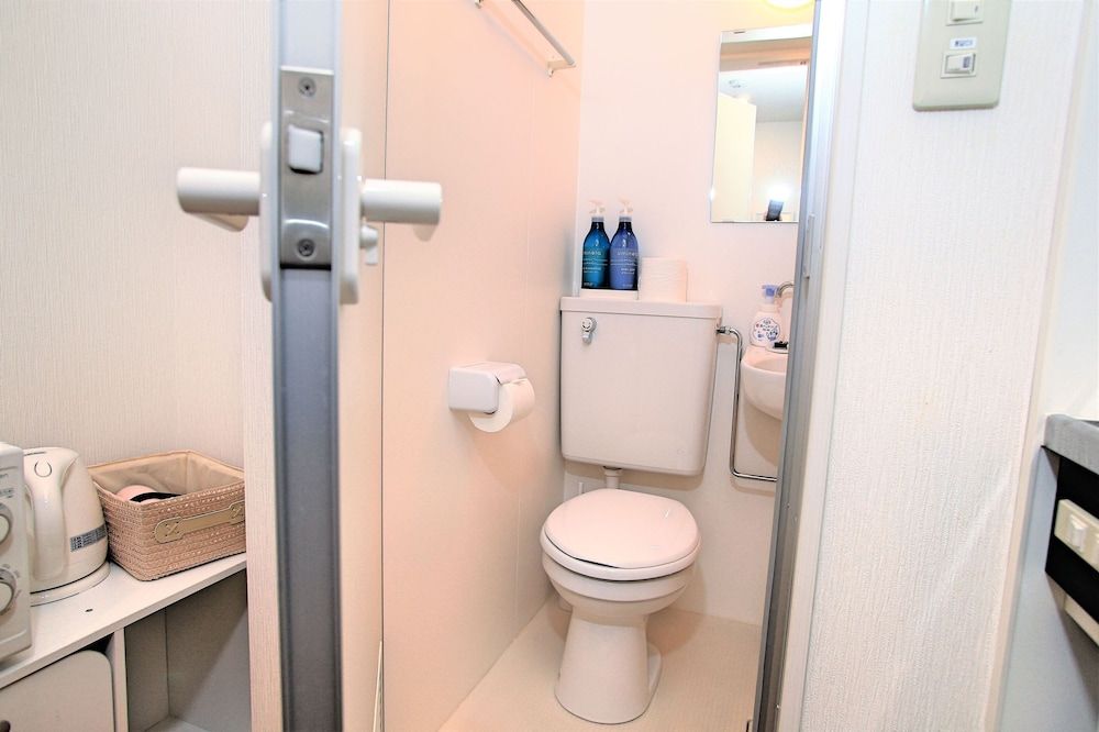Numero Uno Tokyo Economy Double Room (203) 7