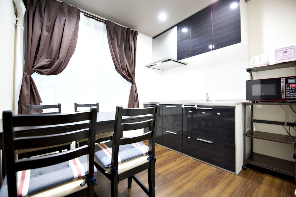 Zeus Ikegami Private Vacation Home with 11 Rooms 14