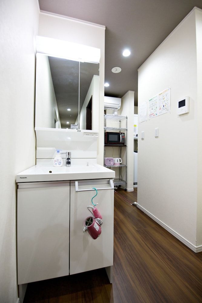 Zeus Ikegami Private Vacation Home with 11 Rooms 20