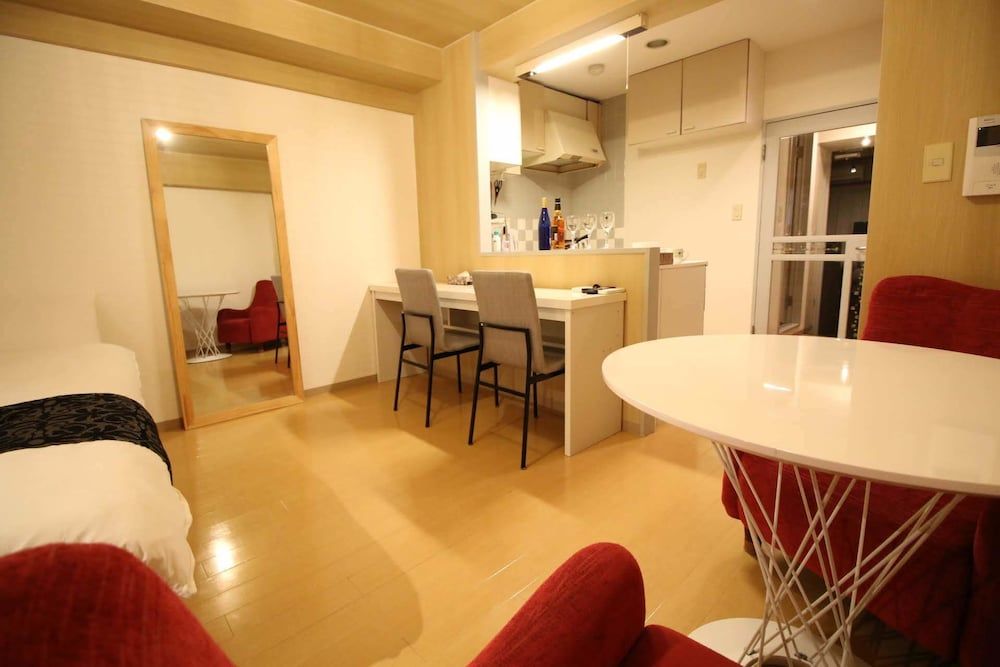 F apt 202 Mickey House SHIBUYA SHINJUKU Apartment 15