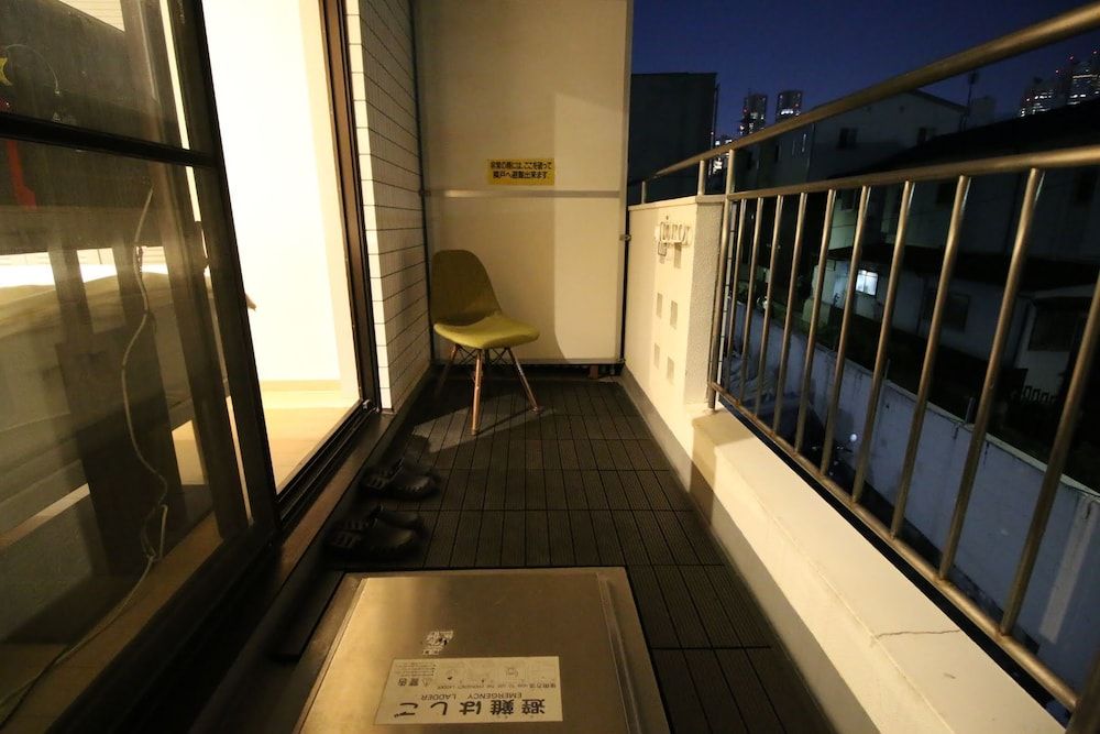 F apt 202 Mickey House SHIBUYA SHINJUKU Apartment 18