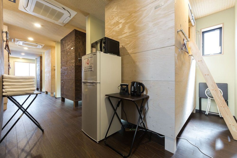 LOFT HOTEL TOKYO # Oshiage - Hostel Room (2nd Floor, For 16 People) 6