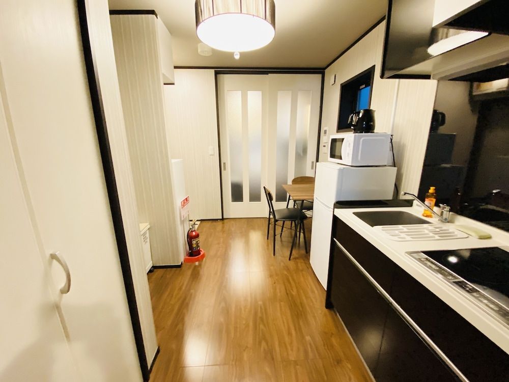 Calm Asakusa Kaminarimon Gate CLx Standard Quadruple Room (#CL5) 10