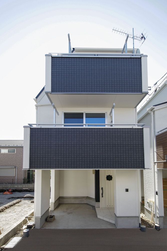 undefined Higashi-Rokugo House BLACK