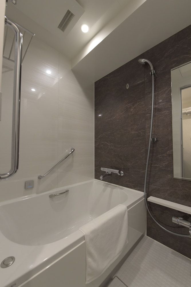 Hotel Brilio Asakusabashi Japanese Western Style Corner Family Room, Non Smoking 5