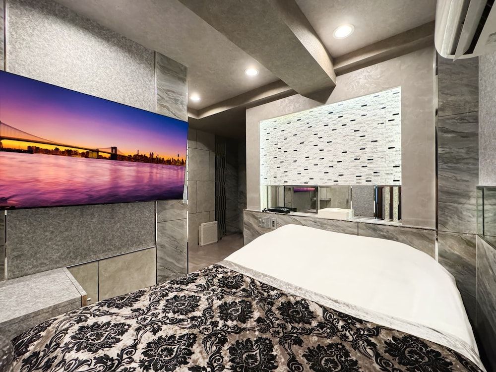 Hotel Rocks Single Room 9