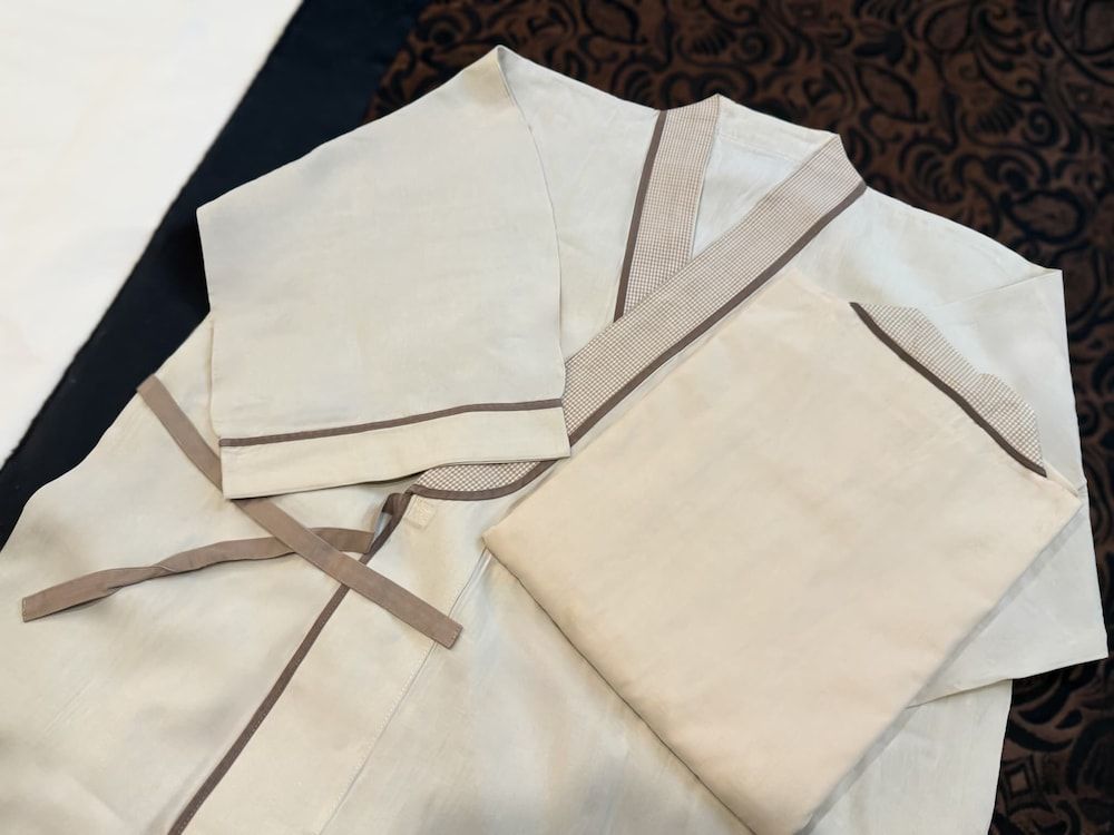 Hotel Amethyst Double Room, Smoking 9