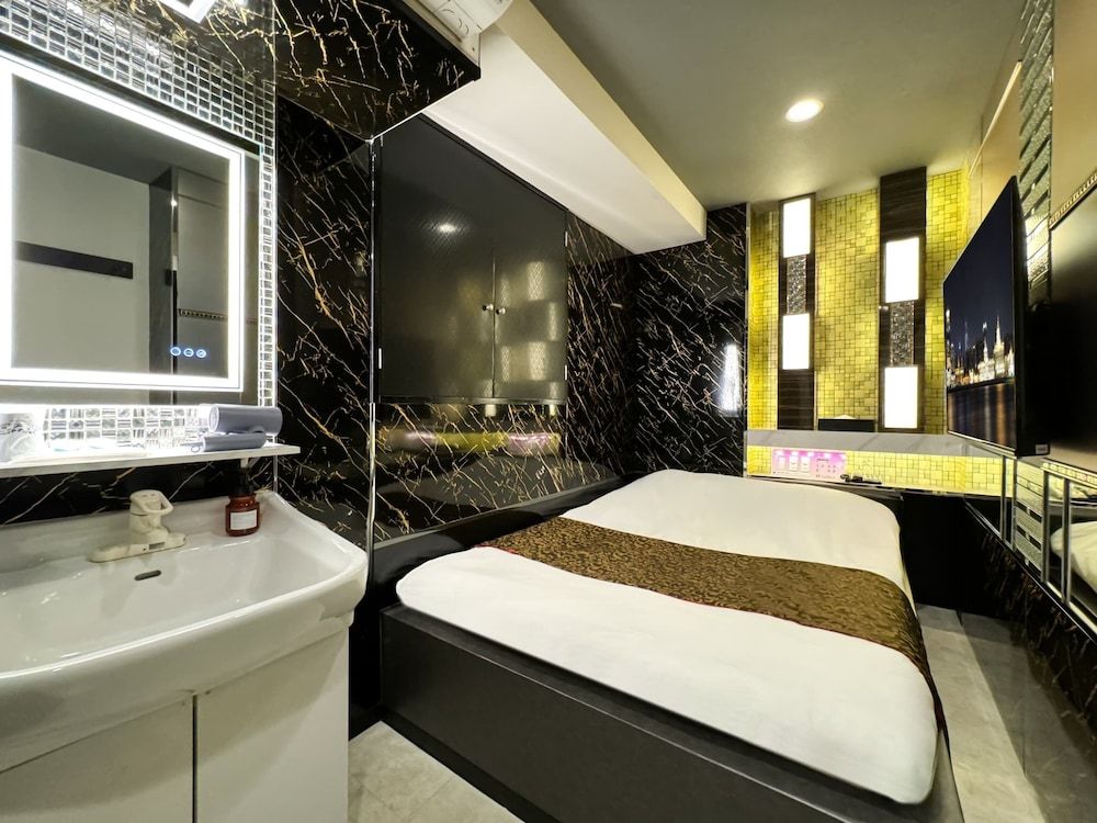 Hotel Amethyst Double Room, Non Smoking