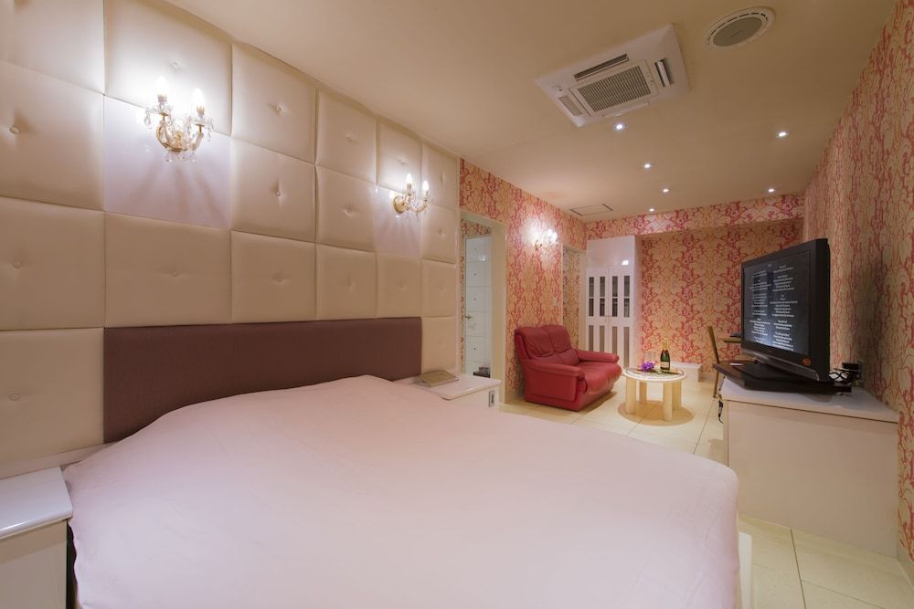 Hotel Linden Oji Double Room 4