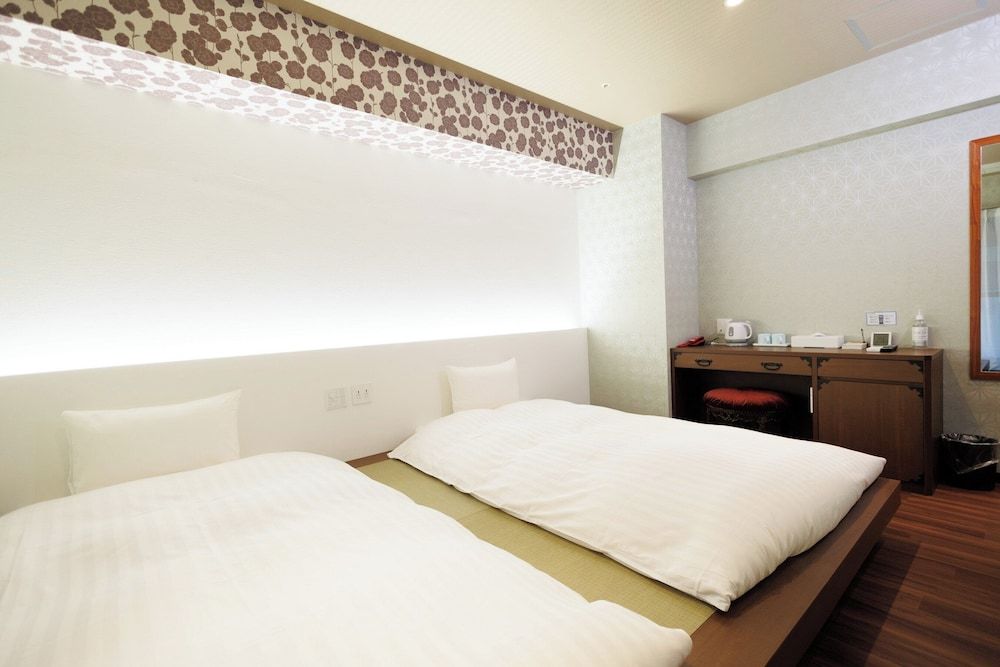 undefined Hotaku HOTEL 3