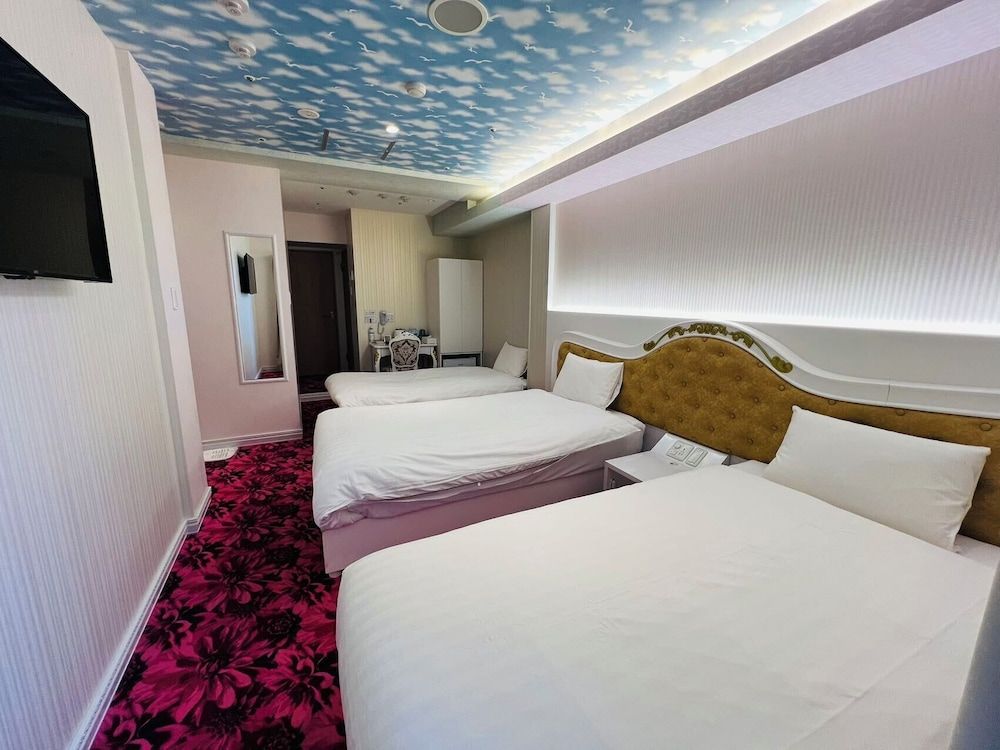 undefined Hotaku HOTEL 5