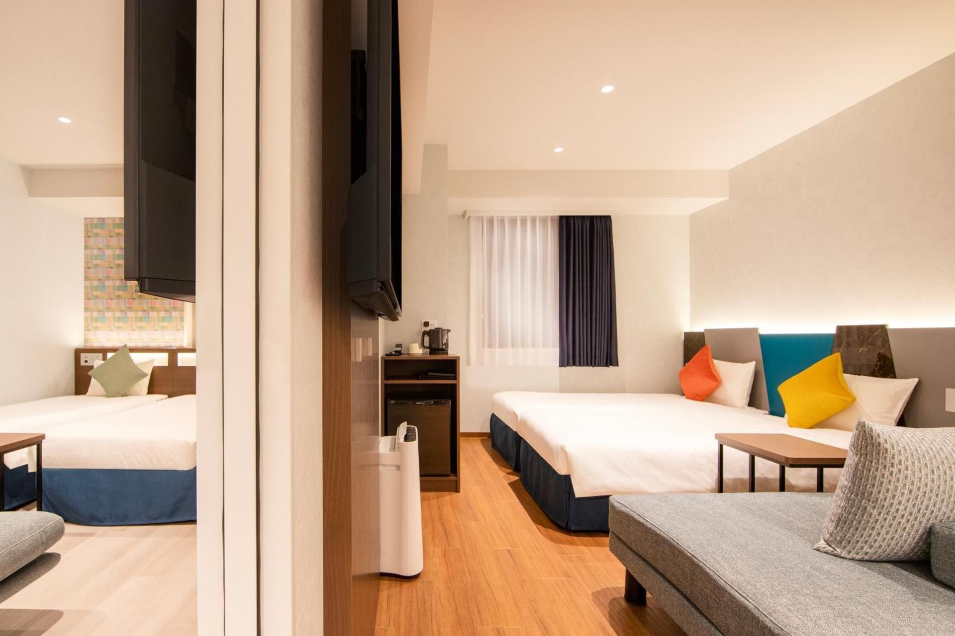 Connecting Rooms (4 Adults)