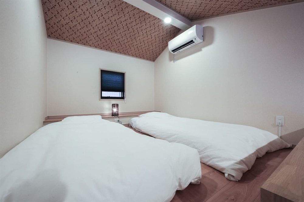 undefined Yadoya Iriyaan