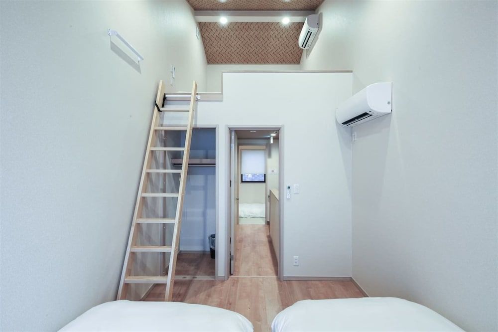 undefined Yadoya Iriyaan 8