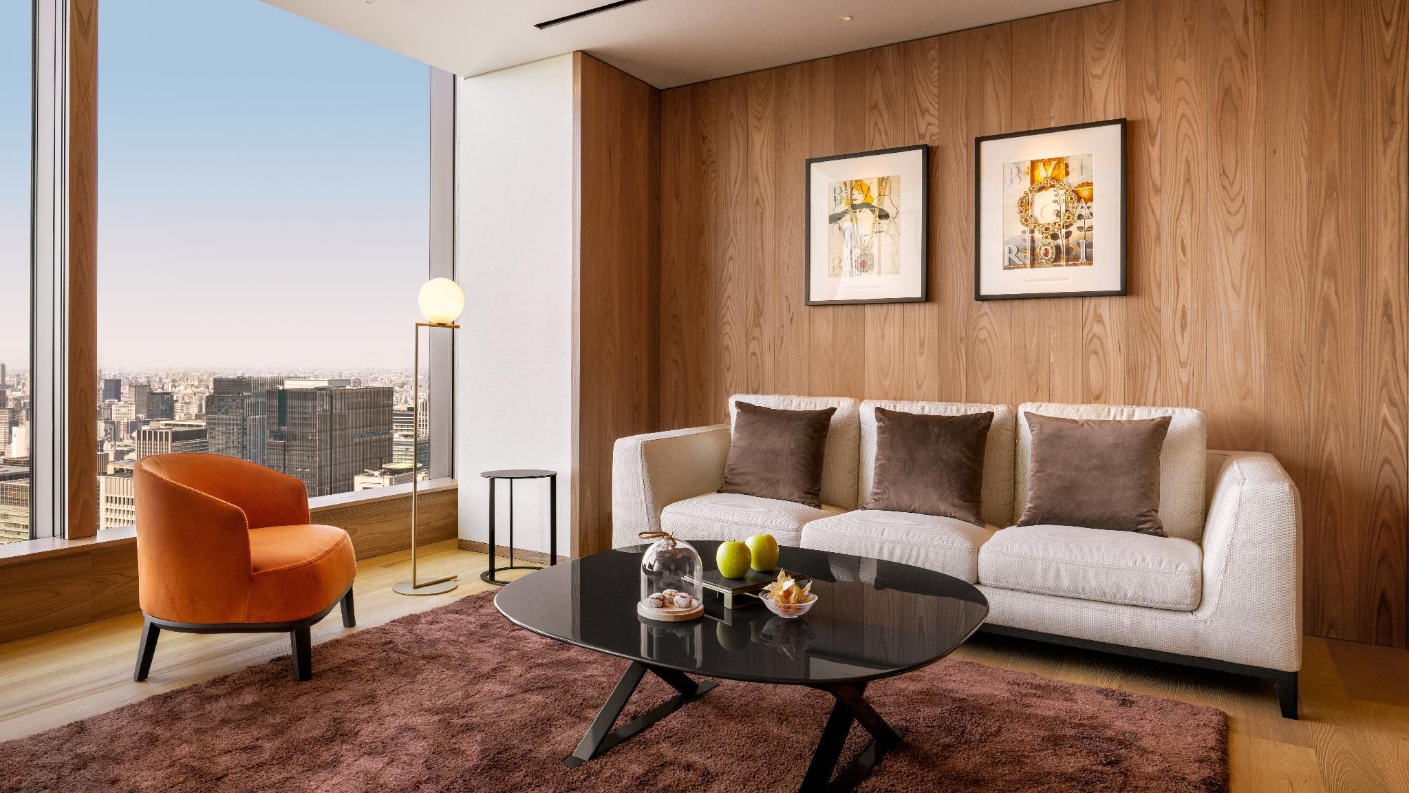 Junior, 1 Bedroom Suite, 1 King, Imperial Garden view