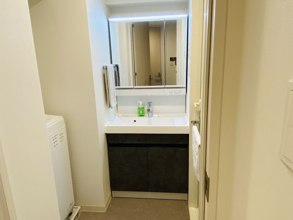 Flower Terrace Higashi Shinjuku Standard Quadruple Room 9