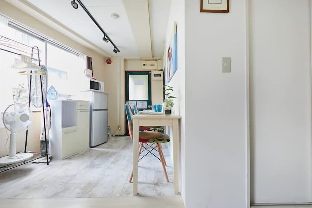 SHATOREYOYOGI301 Room 8