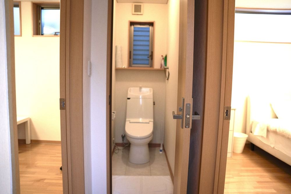 undefined Higashi Shinjuku Modern house 7