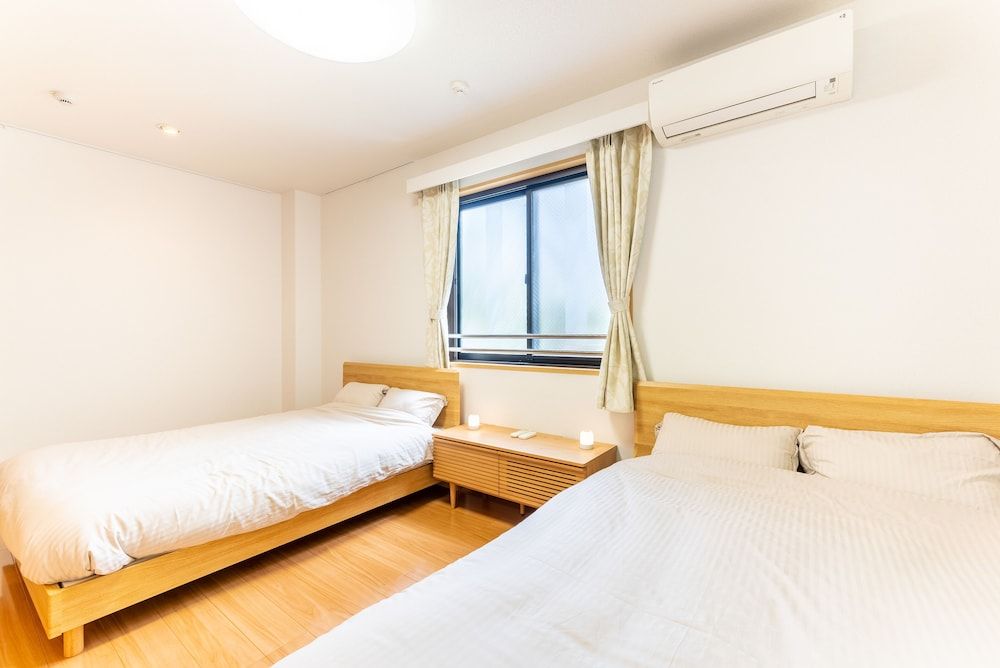 undefined Minamiaoyama 1st 8