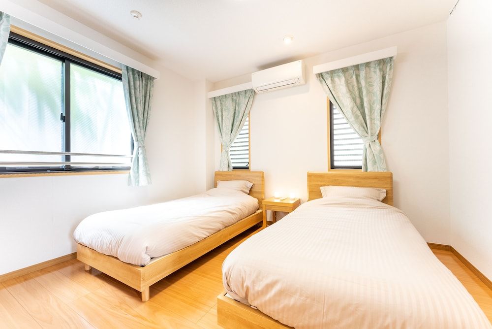 undefined Minamiaoyama 1st 6