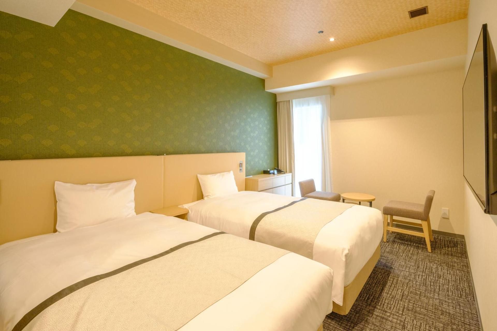 Standard Twin Room (1 Adult)