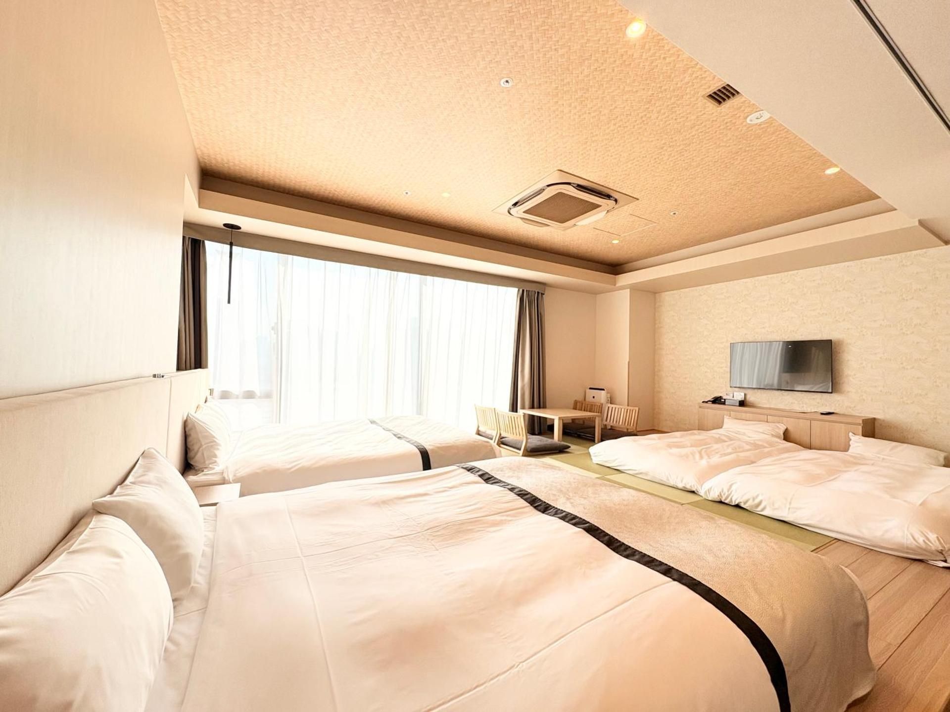 Premium Large Twin with 2 Set of Japanese Futon