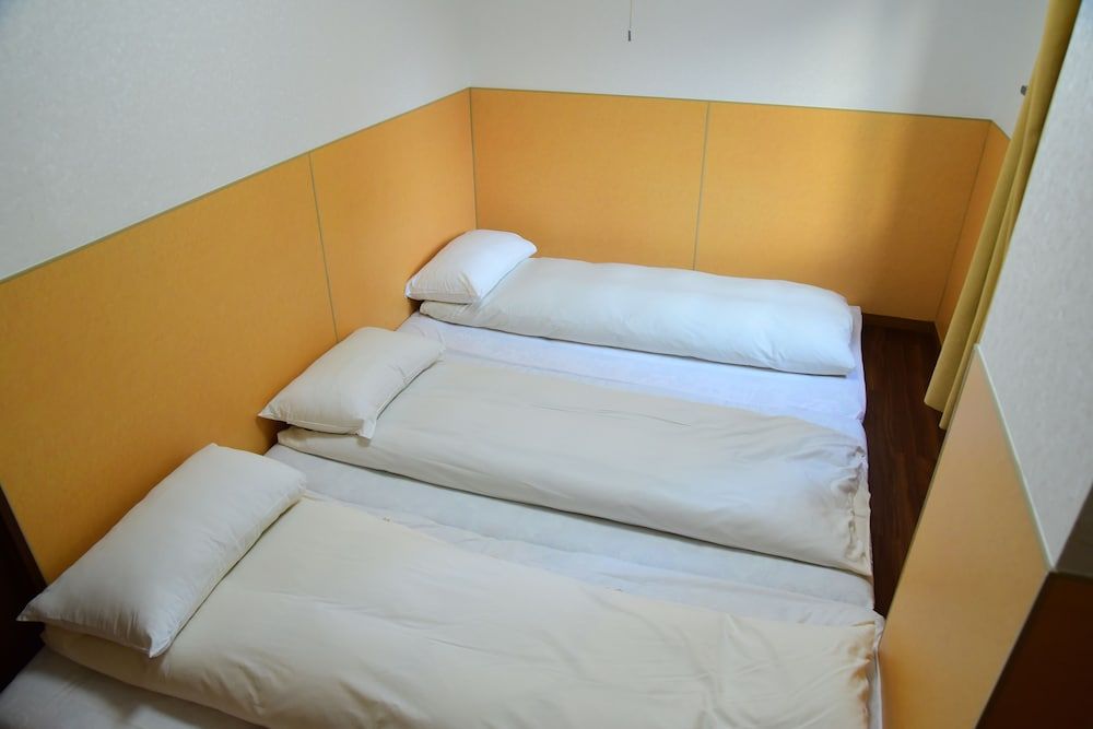 undefined Ueno House VIP