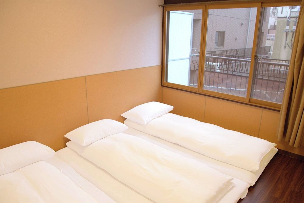 undefined Ueno House VIP 6