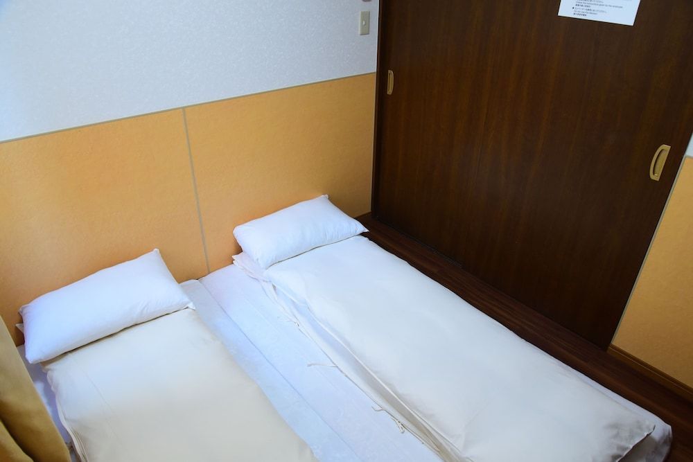 undefined Ueno House VIP 4