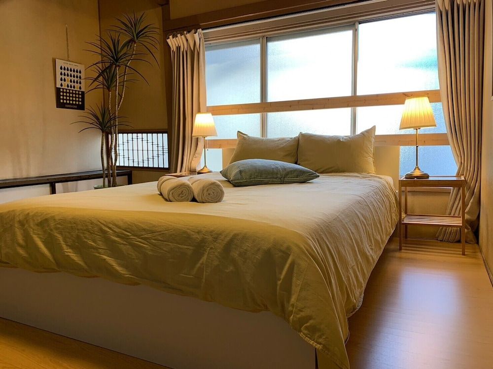 North Shinjuku house House 9