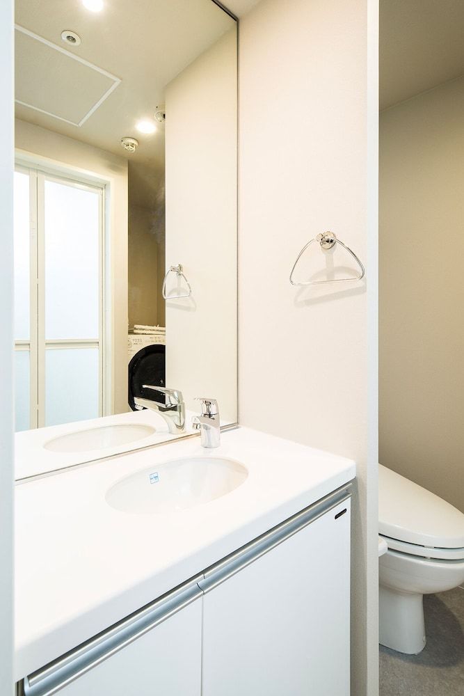 Section L Residence Ginza Deluxe Studio Apartment 9