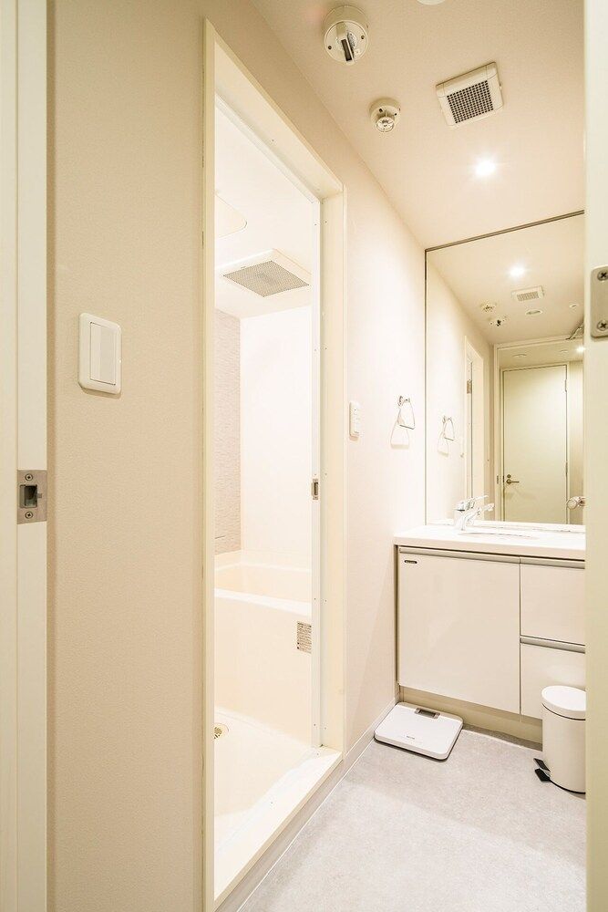 Section L Residence Ginza Executive Studio Apartment 10