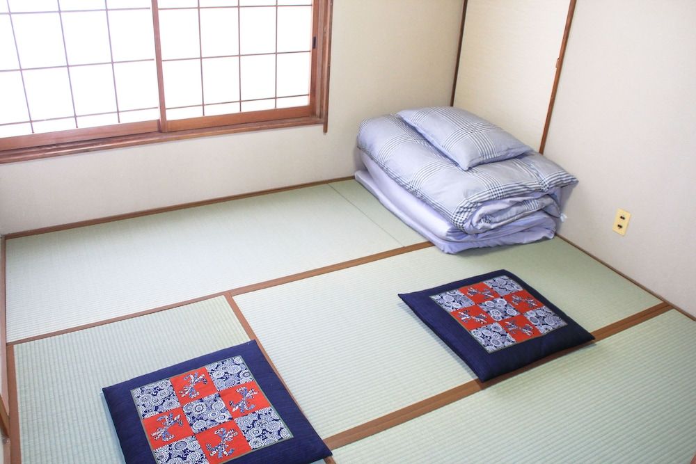 Economy Twin Room