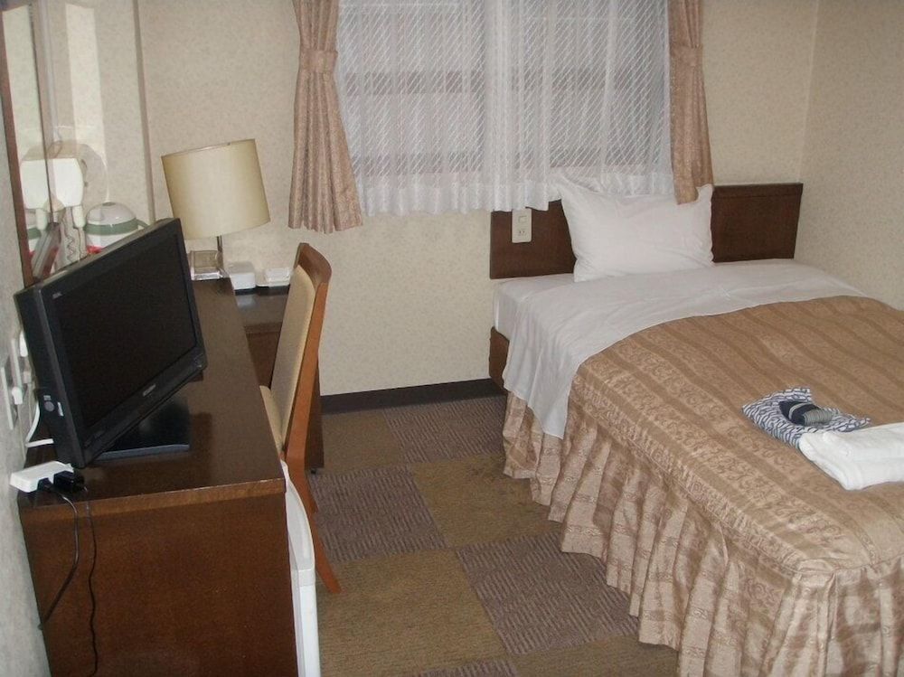 Single Room, Smoking