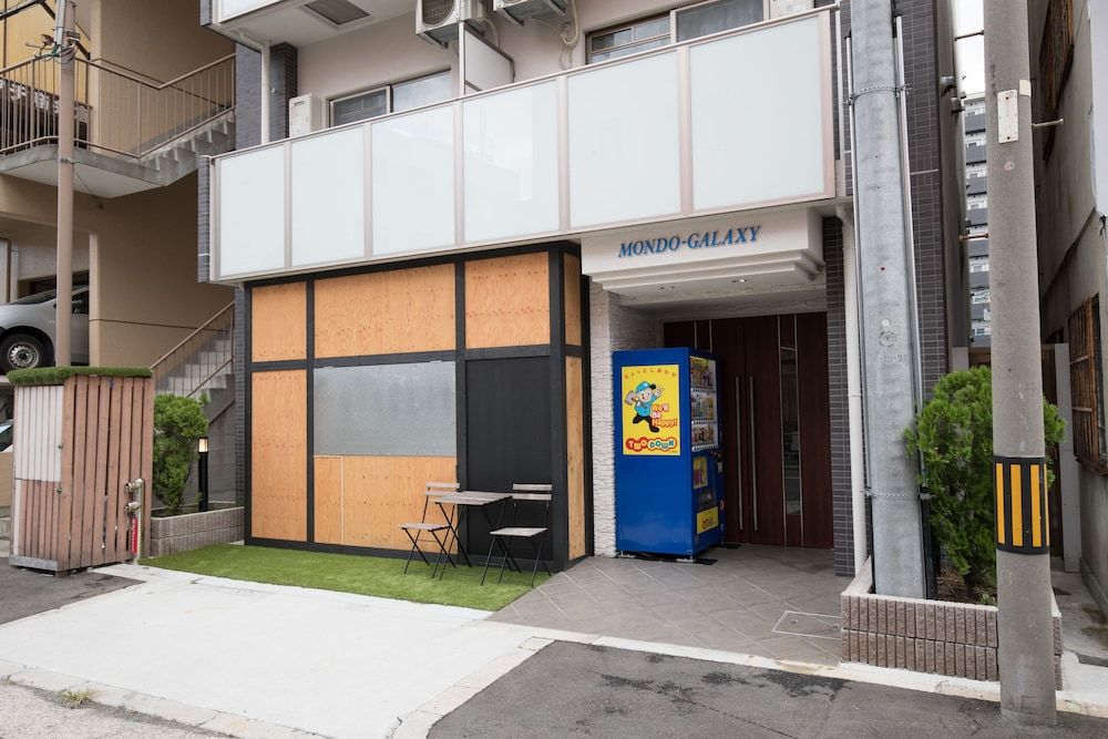 undefined Galaxy Apartment 3