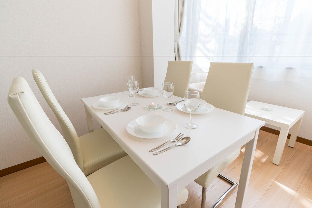 undefined Bijou Suites Ferries Wheel View 8