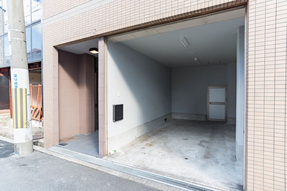 undefined Bijou Suites Ferries Wheel View 6