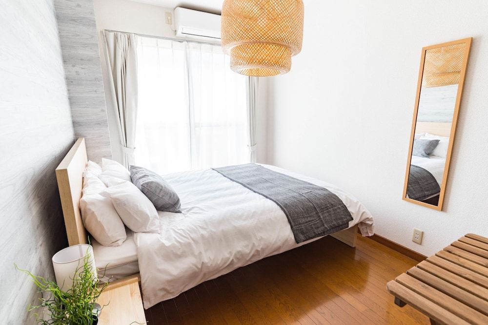 Bijou Suites Ferries Wheel View 10 bed rooms for family 14