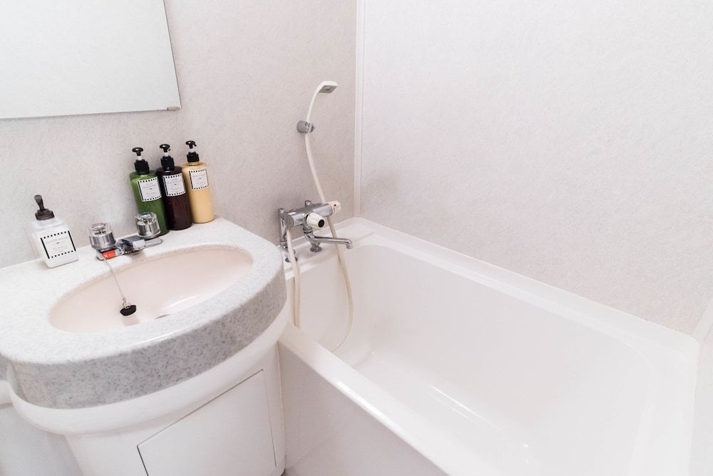 Bijou Suites Ferries Wheel View 10 bed rooms for family 24