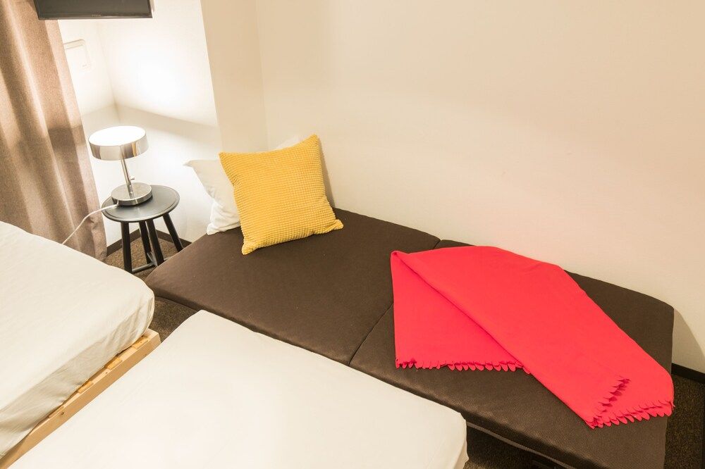 undefined URO apt Tsuruhashi station 9