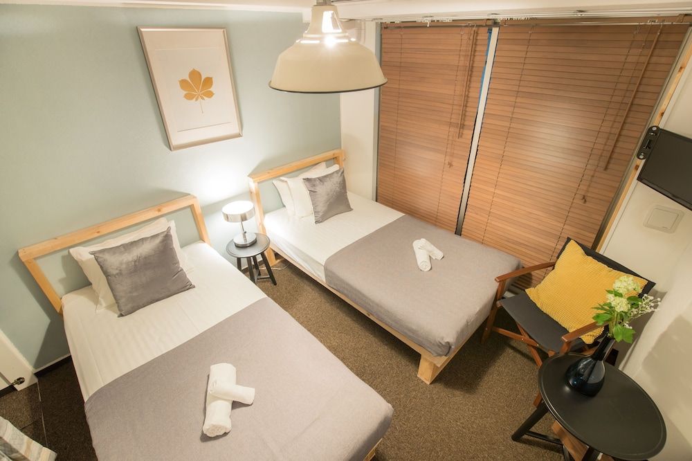 undefined URO apt Tsuruhashi station 7