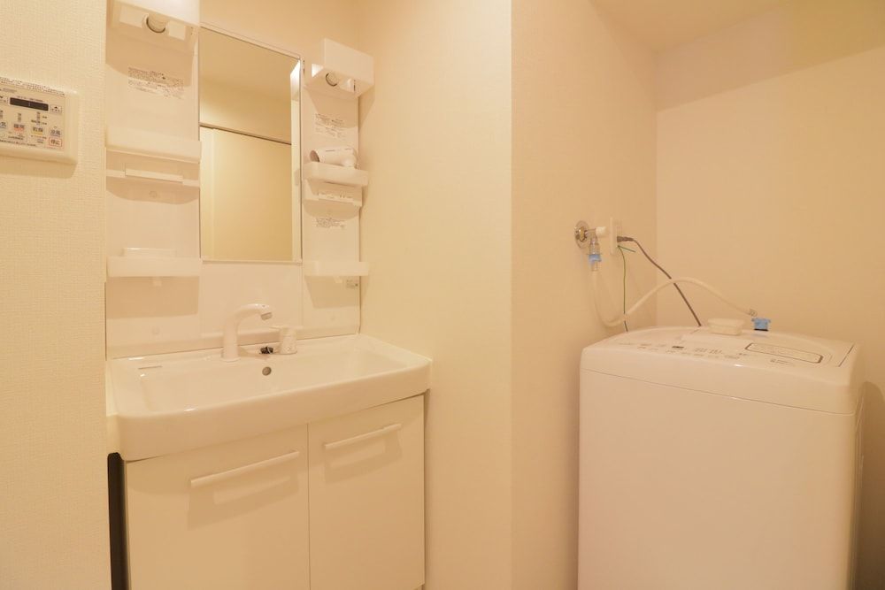 Modern Apartment Osaka Dome Mae MO702 2