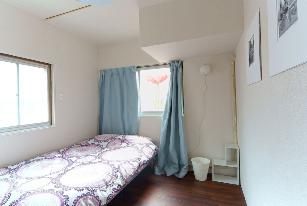 Murasaki House Double Room 9