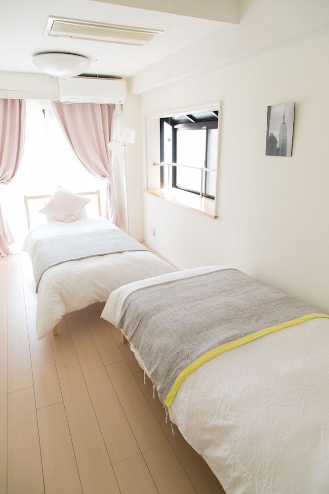 undefined TG House 8