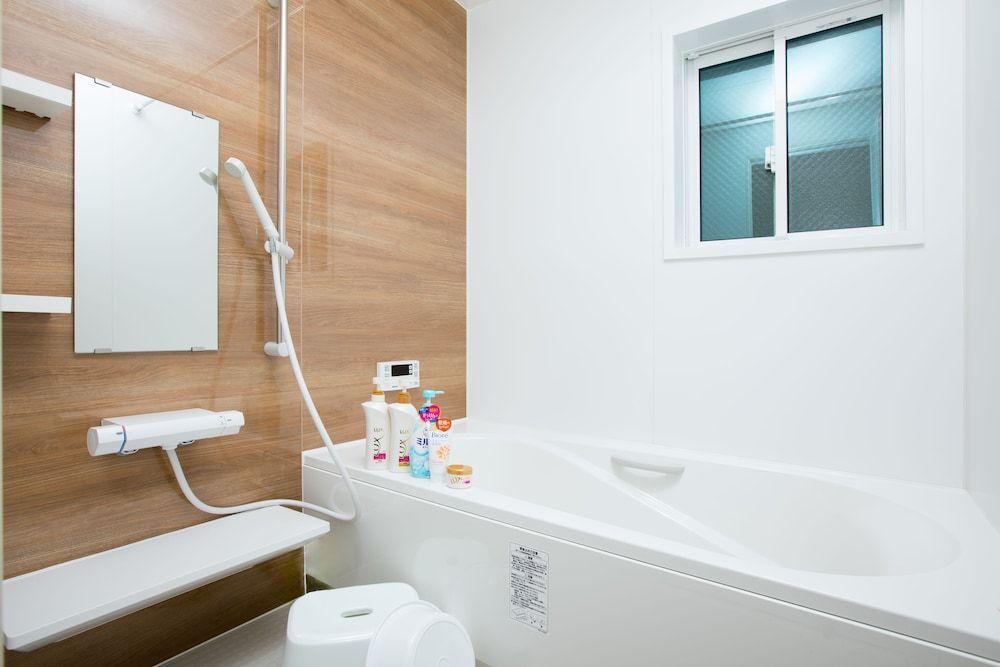 Tsuru House Family Room 25