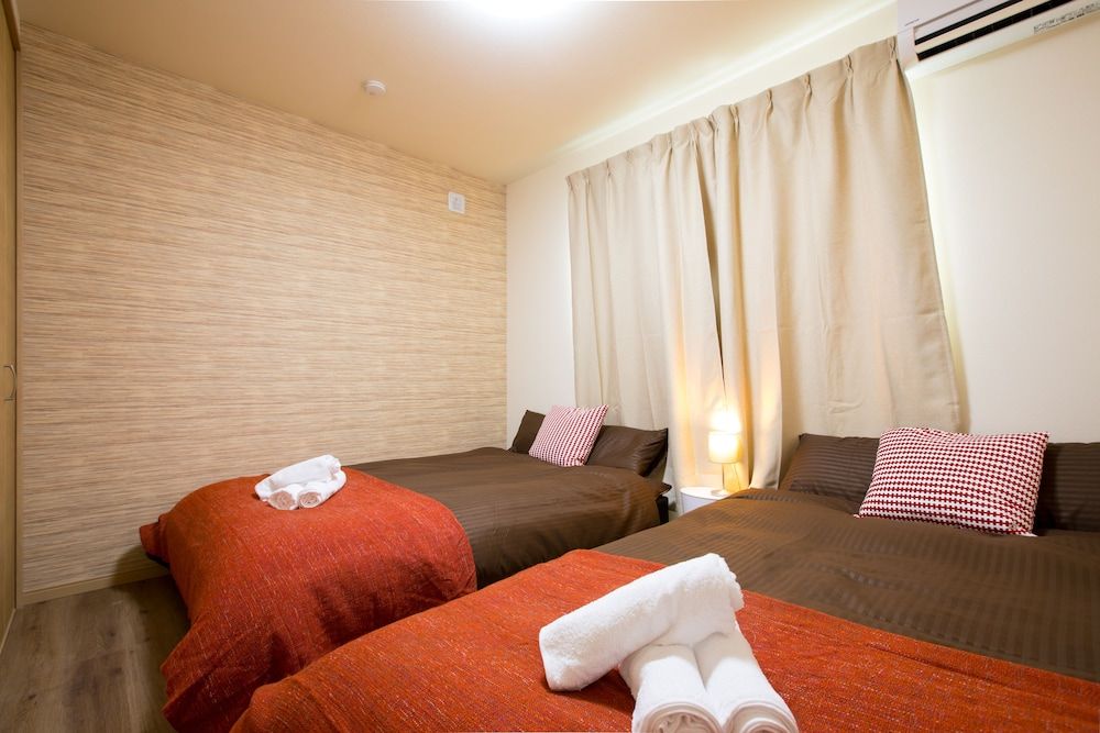 undefined Tsuru House 2