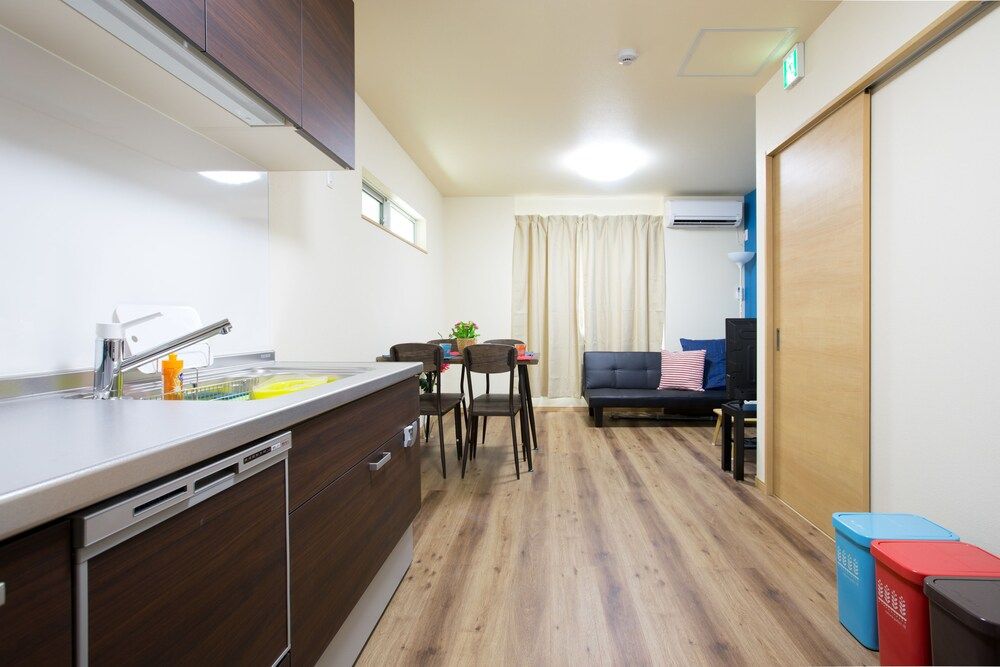 Tsuru House Family Room 11