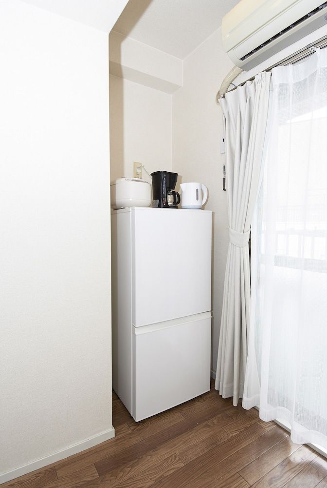 MAX Ebisu Apartment Room 202 9